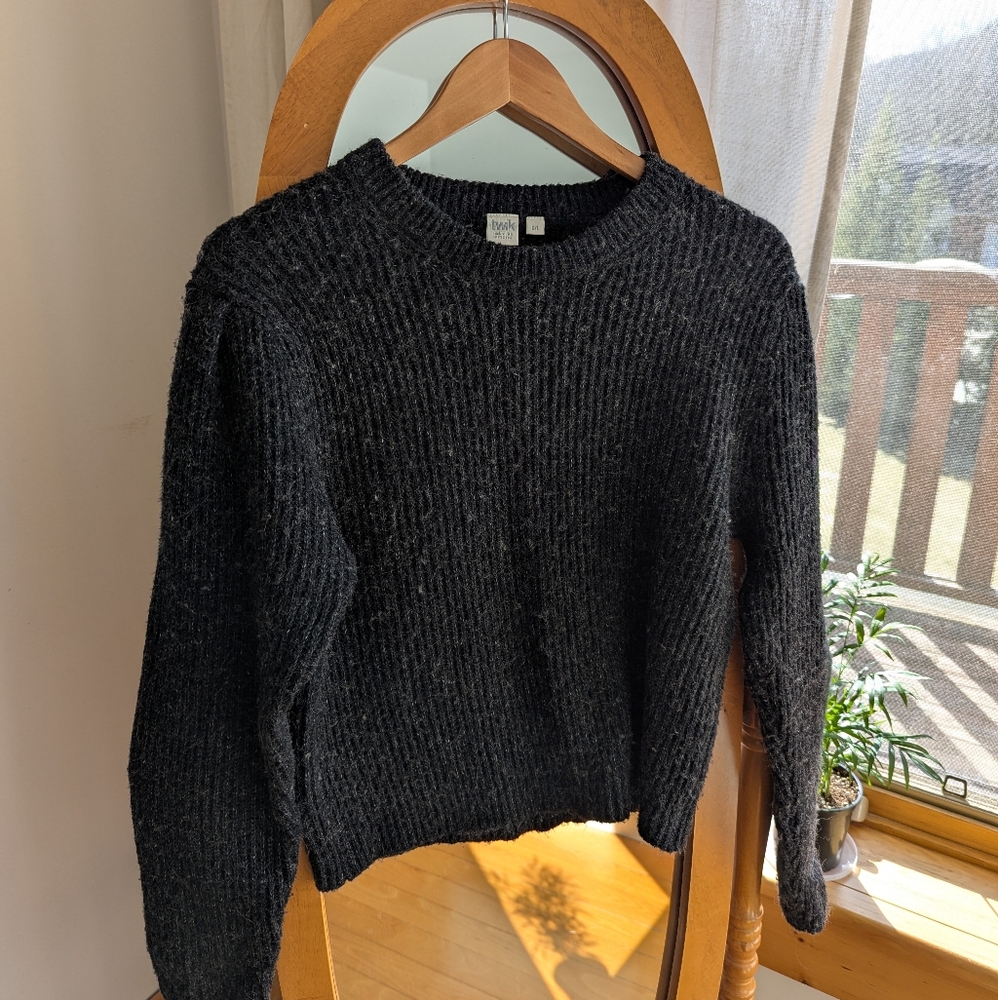 🌻Twik - Dark Gray Sweater